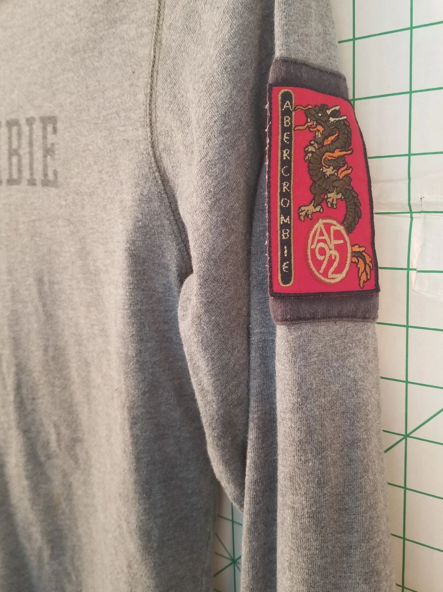 Abercrombie Pullover Sweatshirt