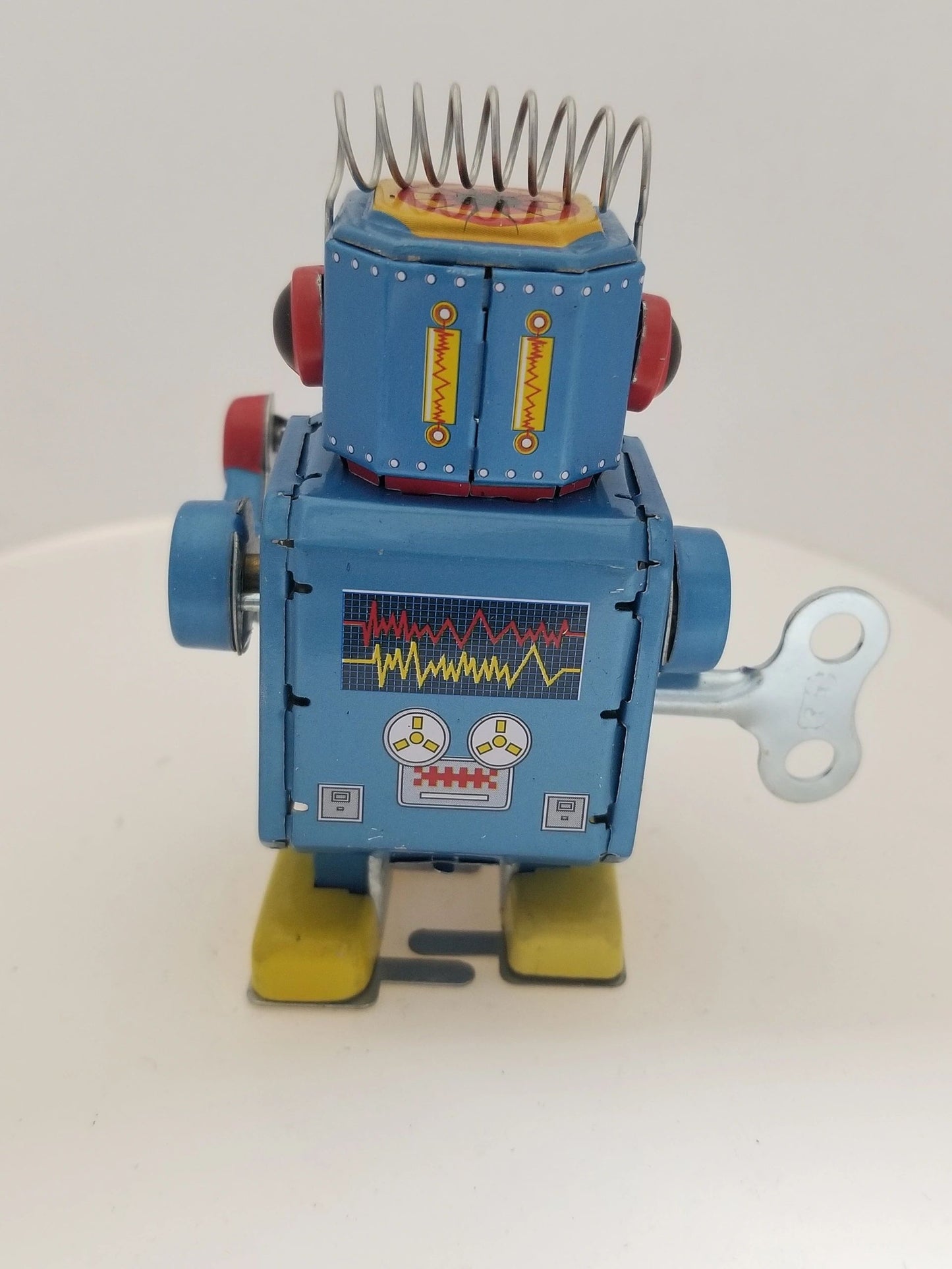 Tin Drumming Robot Wind-up Collector's Toy