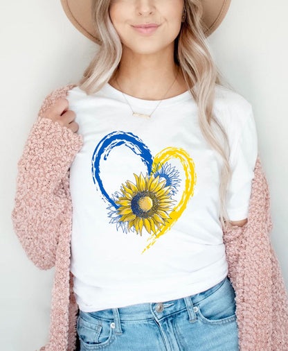 European And American Fashion Tops-shaped Blue And Yellow Heart Printed Round Neck Short Sleeve