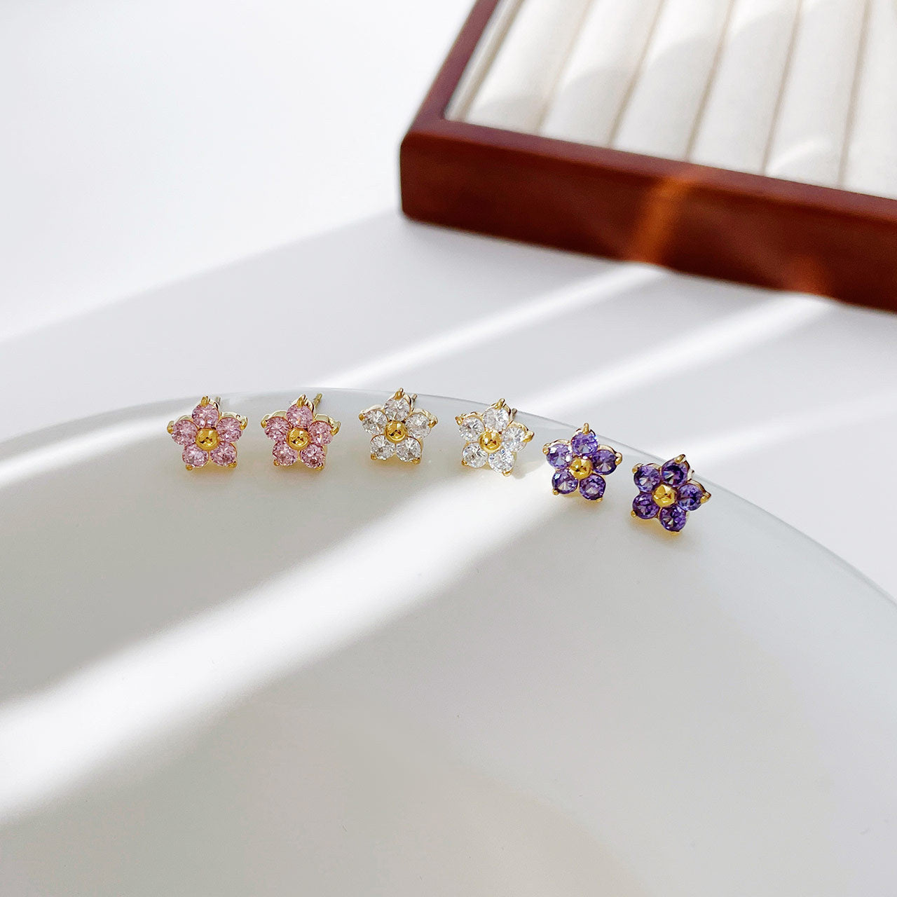 Small And Sweet Diamond Petal Stud Earrings Women