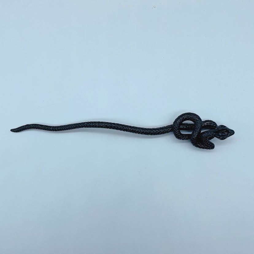 Retro Style Hairpin With A Single Character On The Back Of The Head