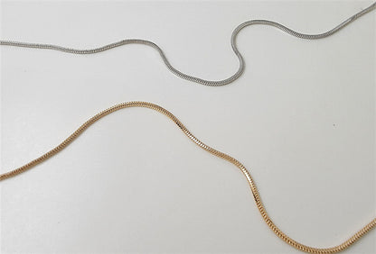 Female Minimalist Exquisite Square Snake Necklace