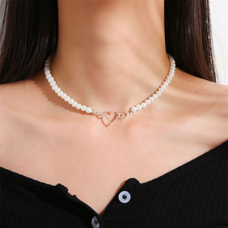 Ins Style Hollow Heart Creative Simple Vintage Pearl Necklace