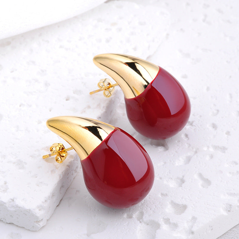 Women's Fashion Hollow Teardrop Stud Earrings