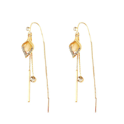 High-grade Sense Catopal Tassel Earrings Girl Light Luxury