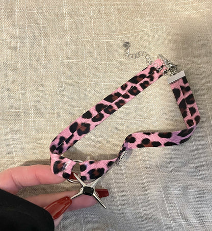 Sweet Cool Hot Girl Leopard Print XINGX Punk Leather Neck Band