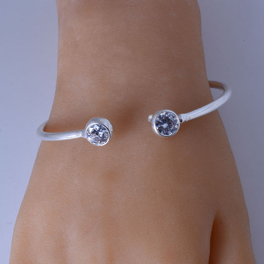 Classic Round Open-ended Simple Diamond Plated Bracelet