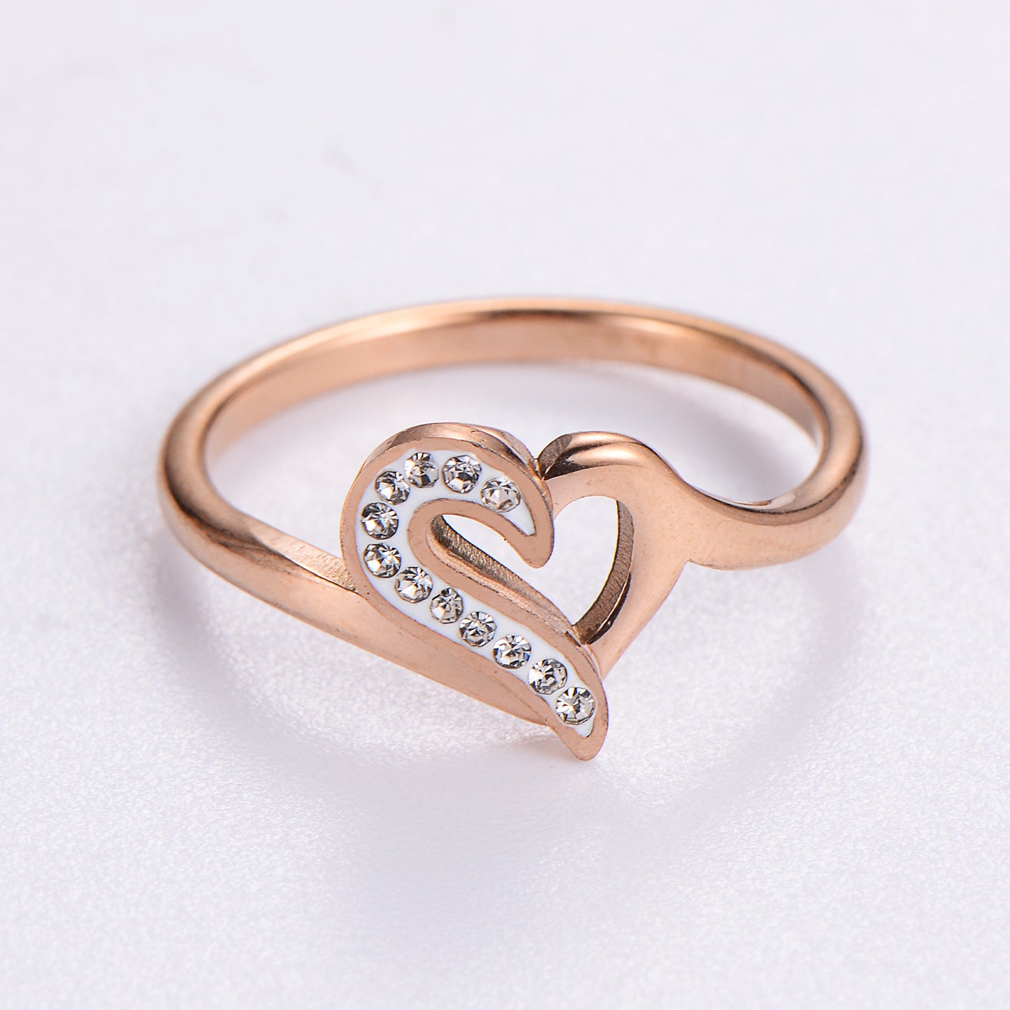 Creative Heart Retro Fashion Inlaid Stainless Steel Ring