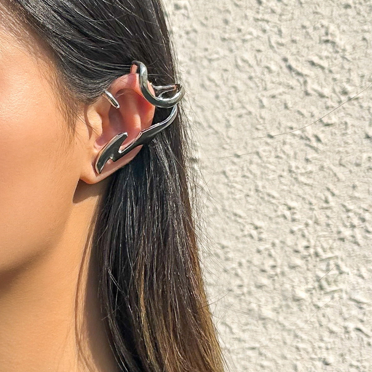 Retro Creative Irregular Contour Ear Clip