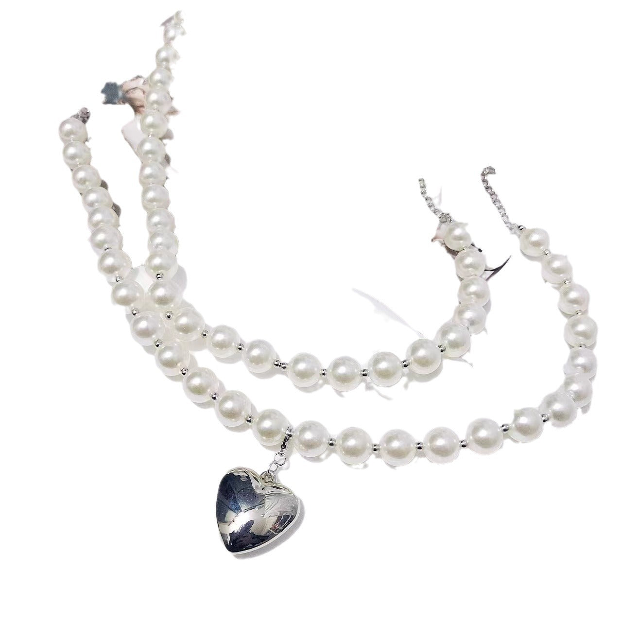 Fashion Temperament Pearl Necklace Peach Heart Vintage Sweater Chain Women