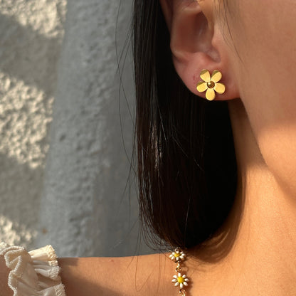 Women's Fashion White Flower Earrings