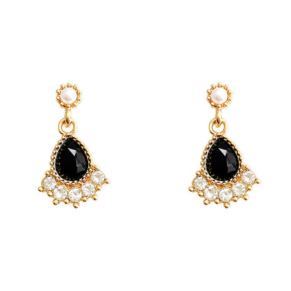 Retro Black Water Drop Court Style Earrings Temperament Personality