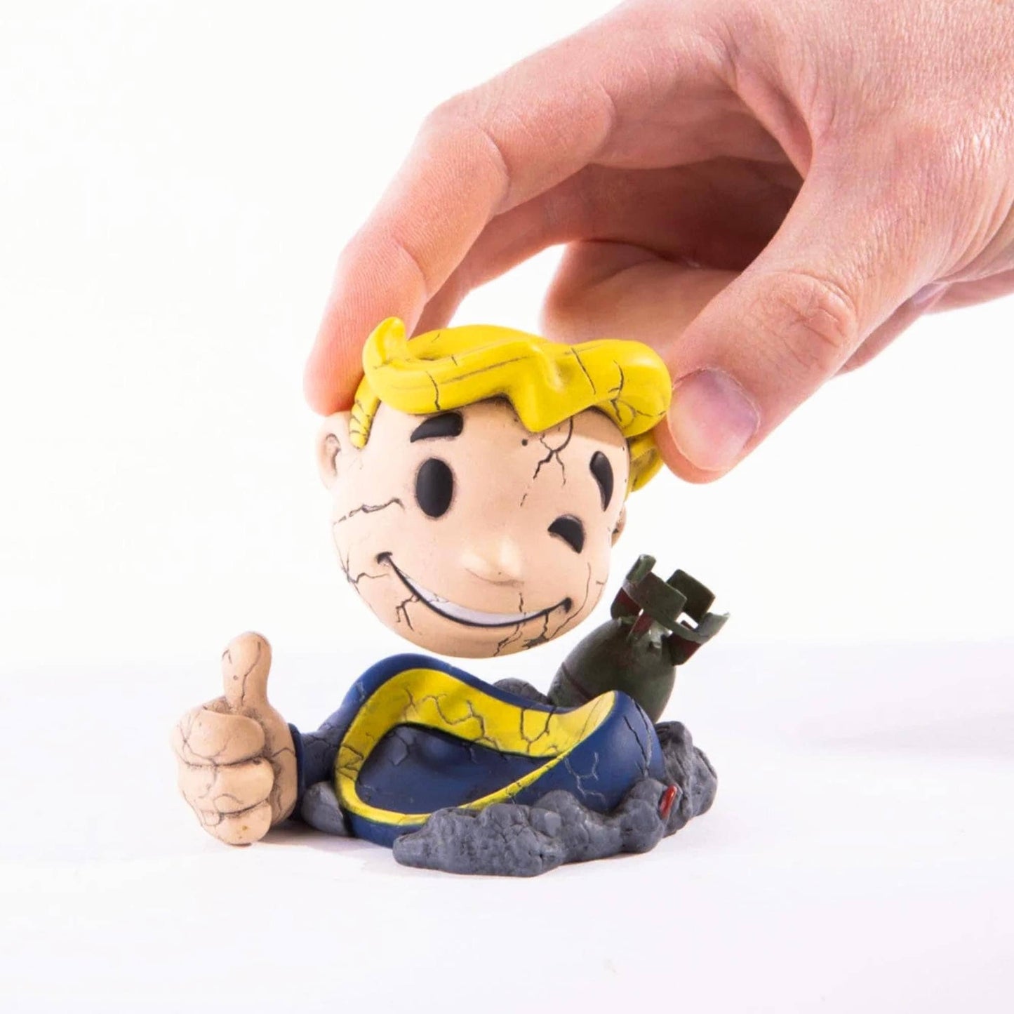 Toynk - Mondo Mondoid: Fallout Series 1 Vault Boy Vinyl Figure