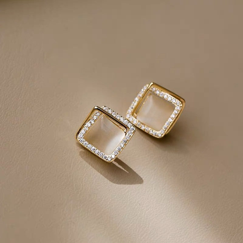 Small Exquisite Korean Earrings Cold Style