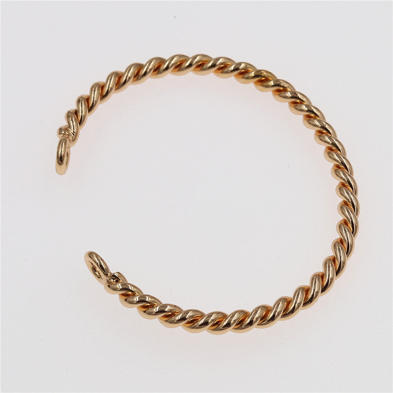 Women's Fashion Retro Twisted Bracelet