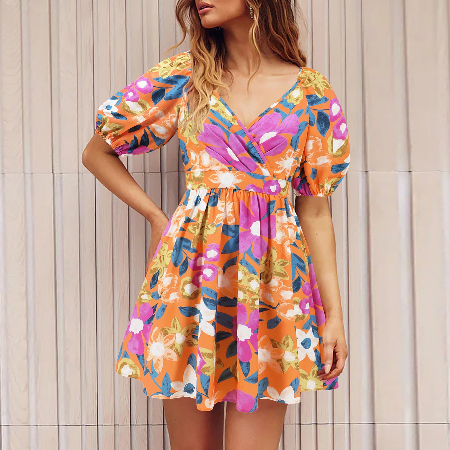 Women's Lantern Sleeve Short Dress