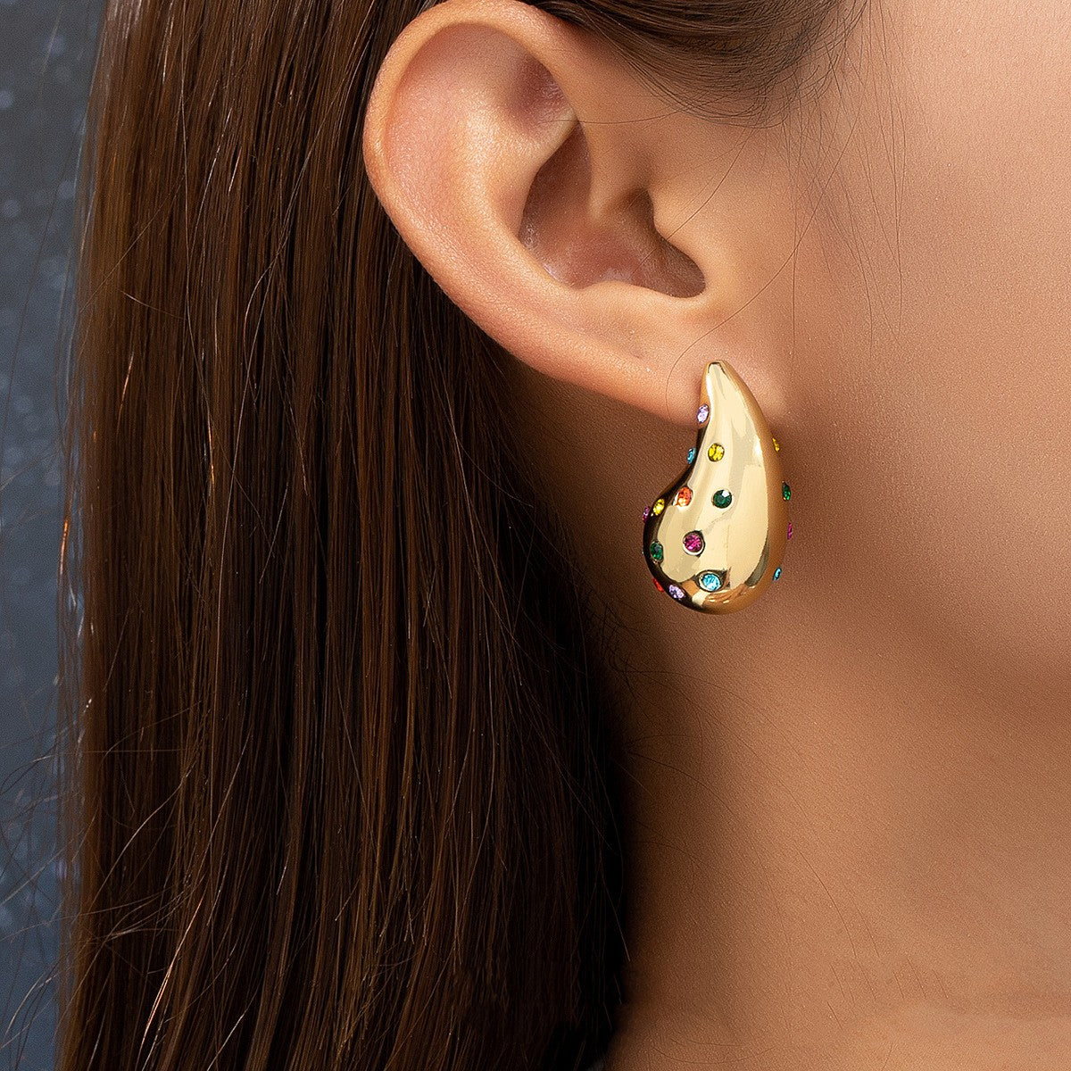 Three-dimensional Solid Water Drop Earrings Trend