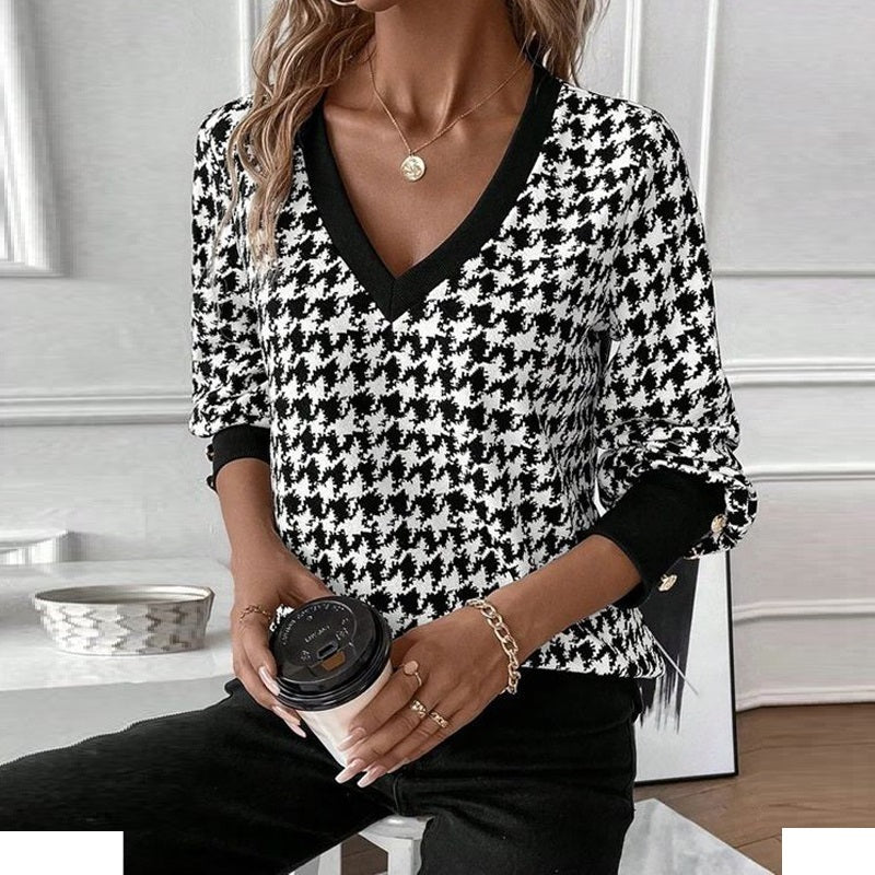 V-neck Long Sleeve Button Printed T-shirt In Contrast Color