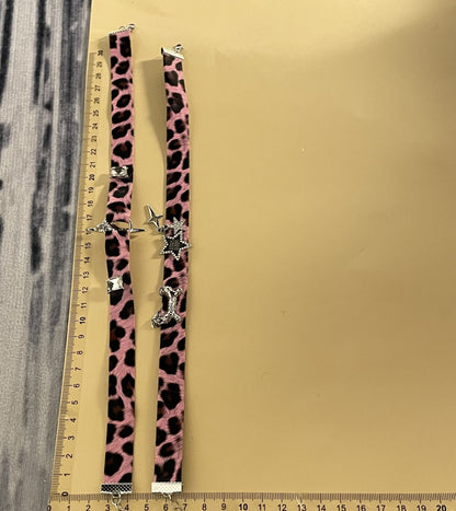 Sweet Cool Hot Girl Leopard Print XINGX Punk Leather Neck Band