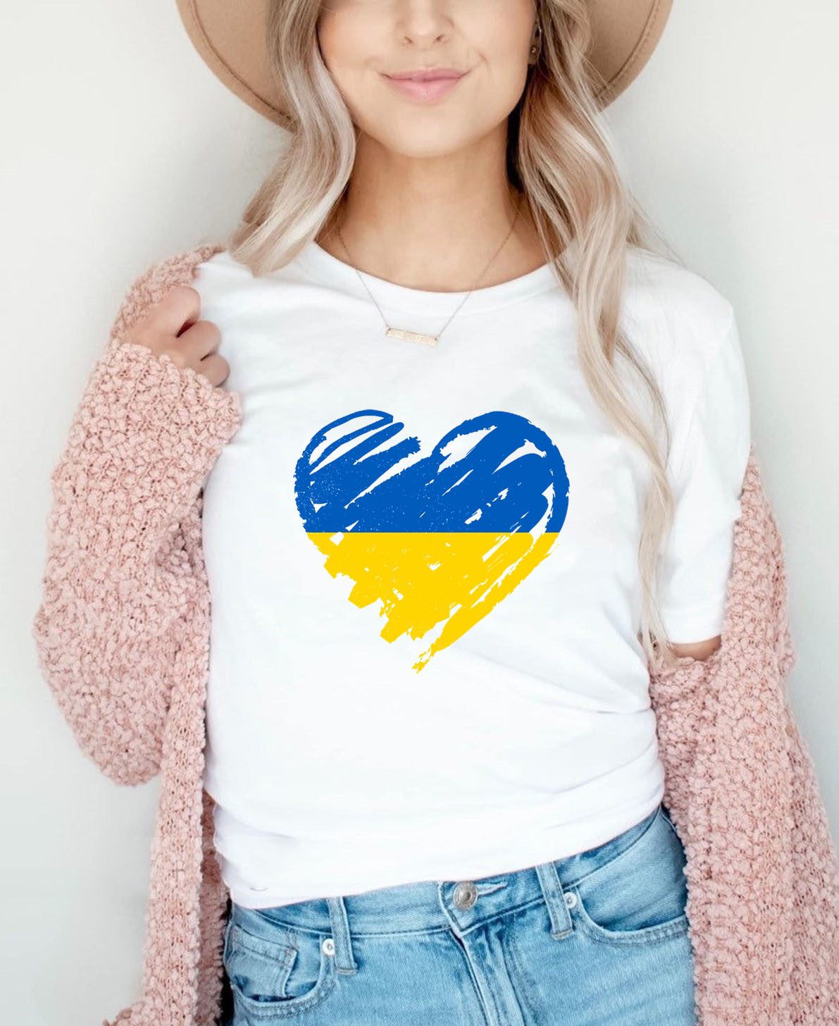 European And American Fashion Tops-shaped Blue And Yellow Heart Printed Round Neck Short Sleeve