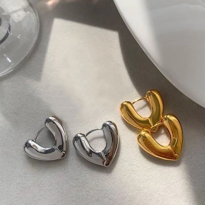 Gold Love Heart Cool Style Exquisite Small Silver Heart-shaped Earrings