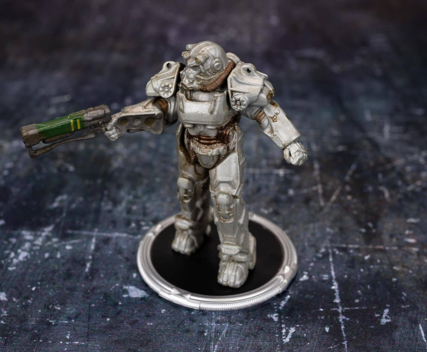 Toynk - Fallout T-60 Power Armor 3-Inch Mini Figure: None / Default Title