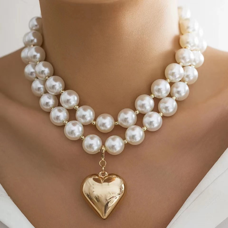 Fashion Temperament Pearl Necklace Peach Heart Vintage Sweater Chain Women