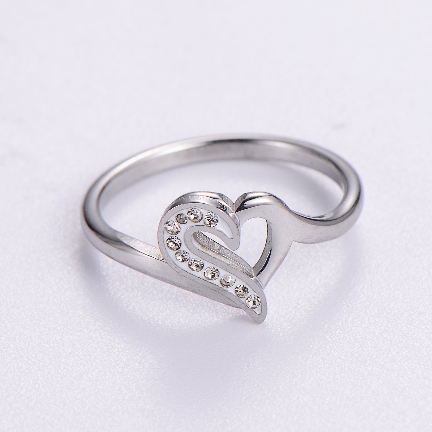 Creative Heart Retro Fashion Inlaid Stainless Steel Ring