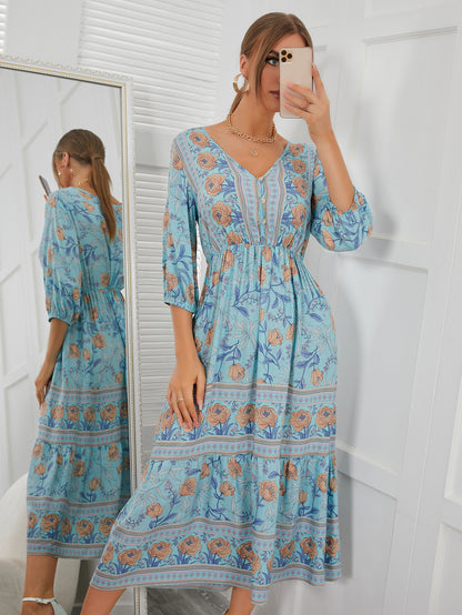 Women's Bohemian Dress V-neck Elastic Waist 34 Sleeve New Printed Dress