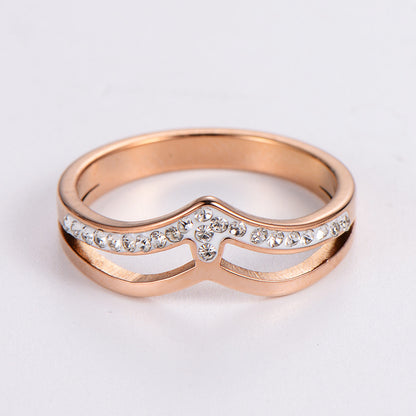 Light Luxury Inlaid Zircon V Ring