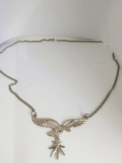 Slivered Alloy Eagle Pendant Chain Necklace
