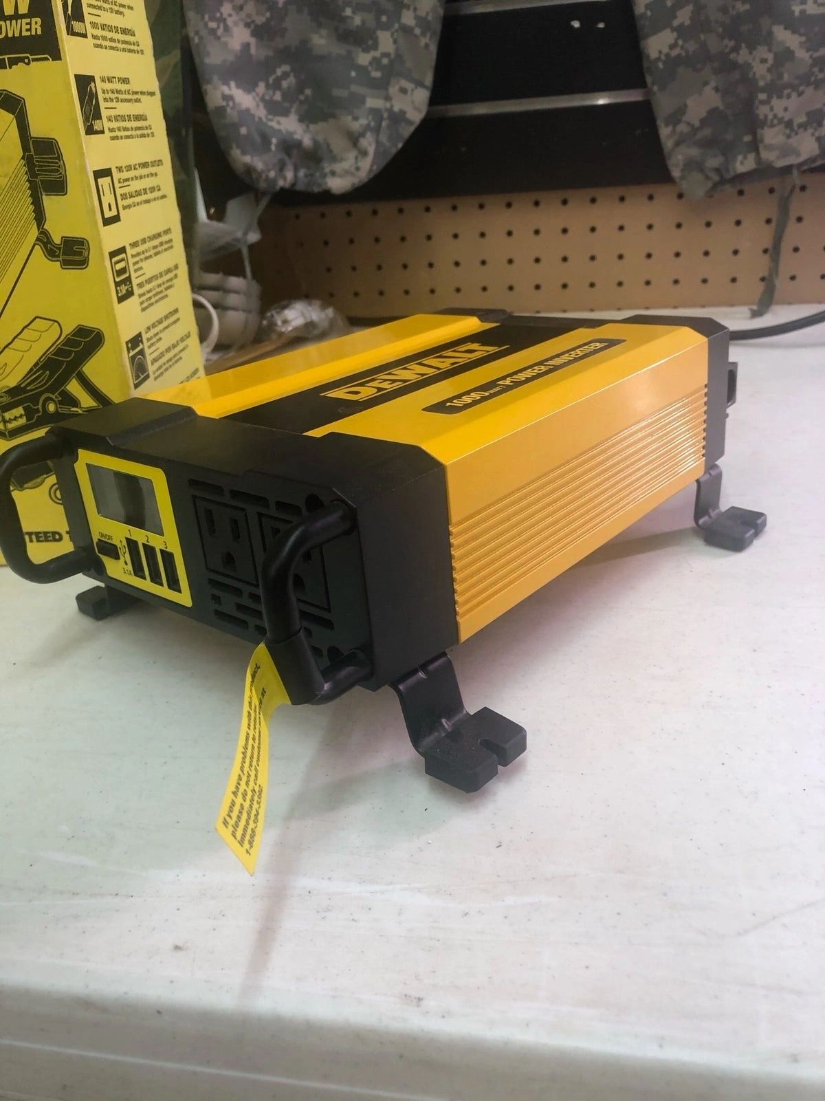 Dewalt 1000W Power Inverter