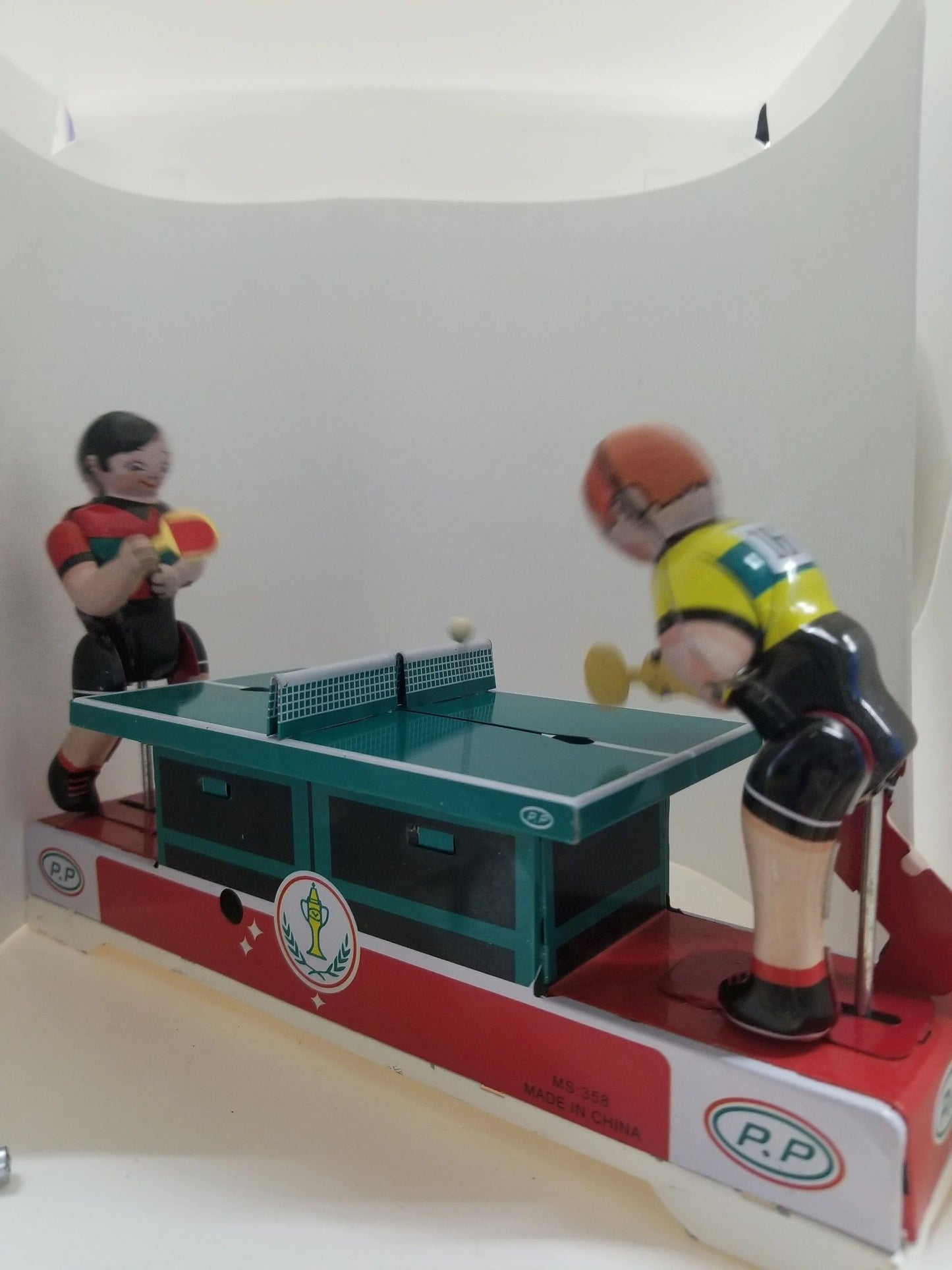 Tin Ping Pong Players Wind-up Collector's Toy