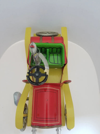 Tin Car Wind-up Collector's Toy