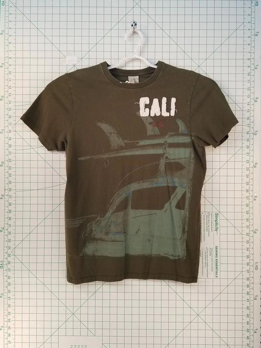 Hollister "Cali" Embroidered Tee XL