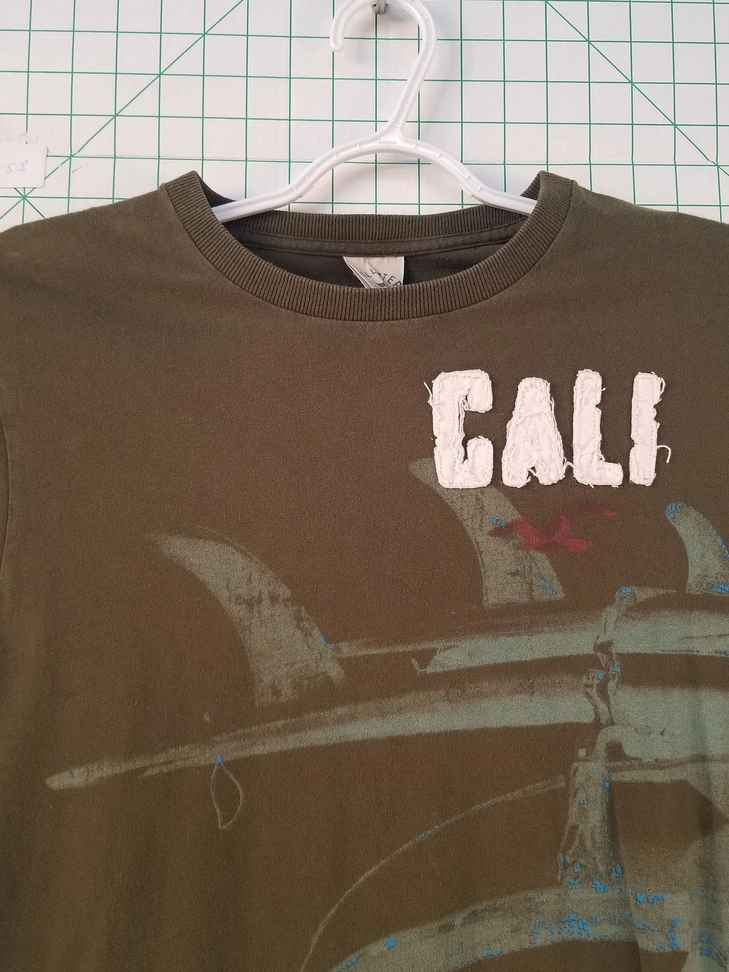 Hollister "Cali" Embroidered Tee XL