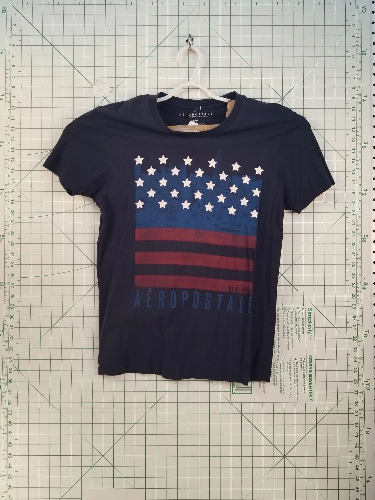 Aeropostale US Flag Graphic Tee Small