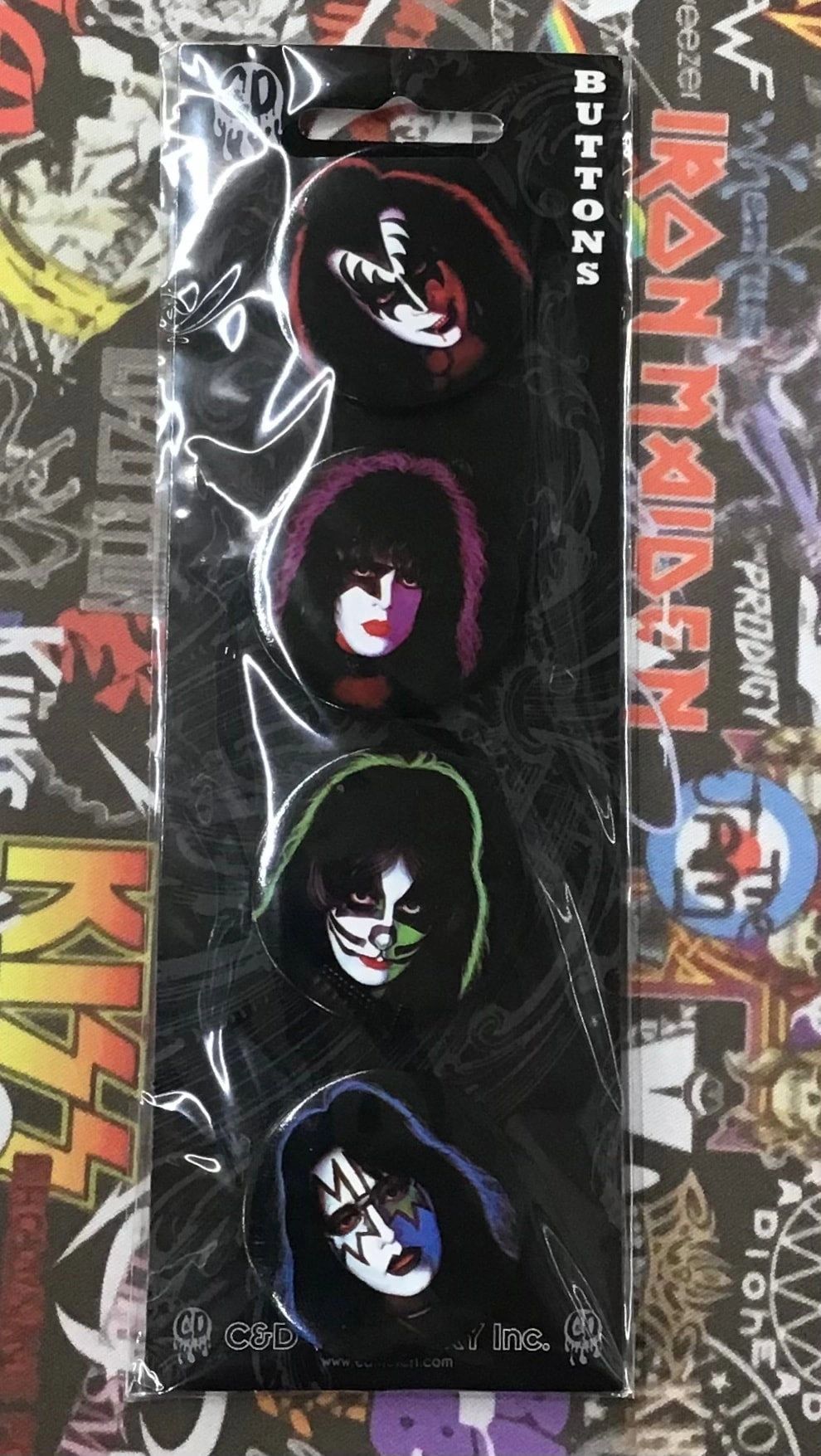 KISS Buttons – RealRetro
