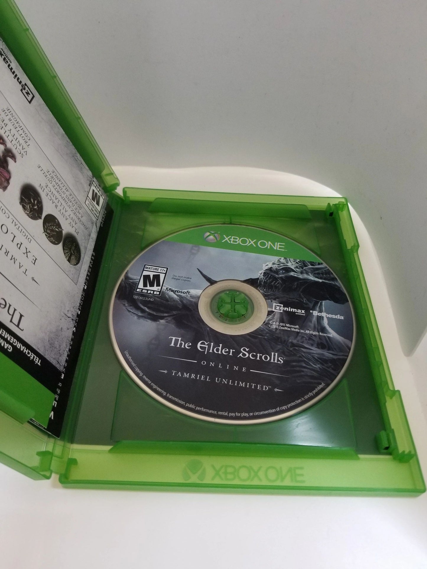 Preowned The Elder Scrolls Online: Tamriel Unlimited (XBONE)