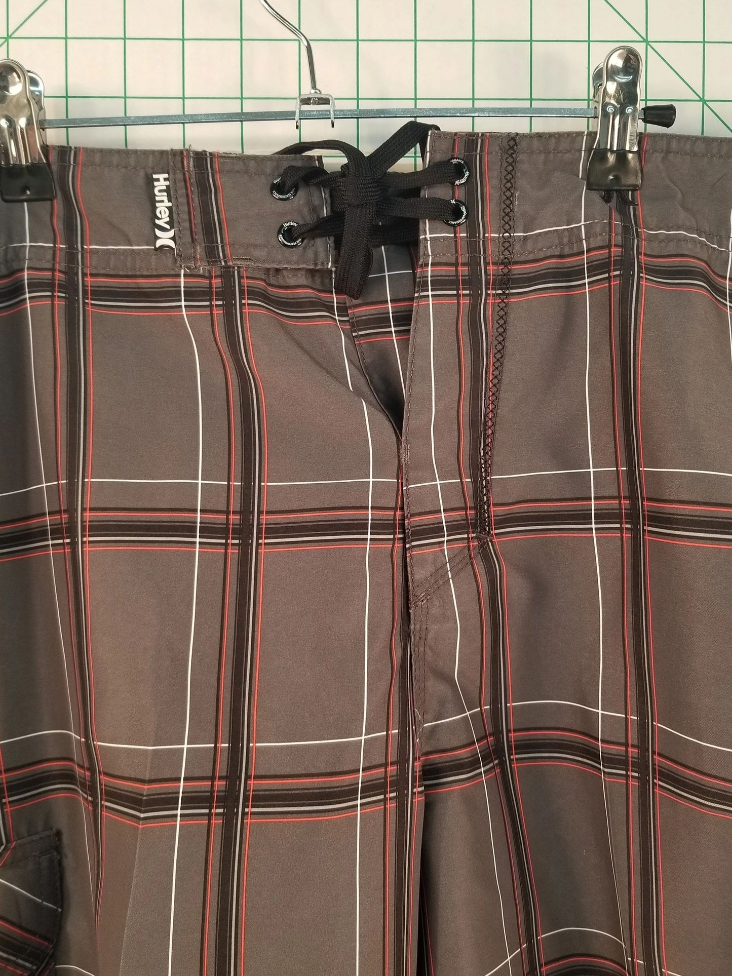 Hurley Plaid Cargo Shorts