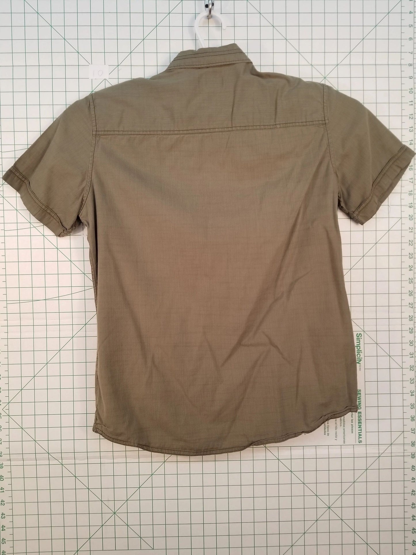 OD Green Rock & Republic Short Sleeve Button-up Large