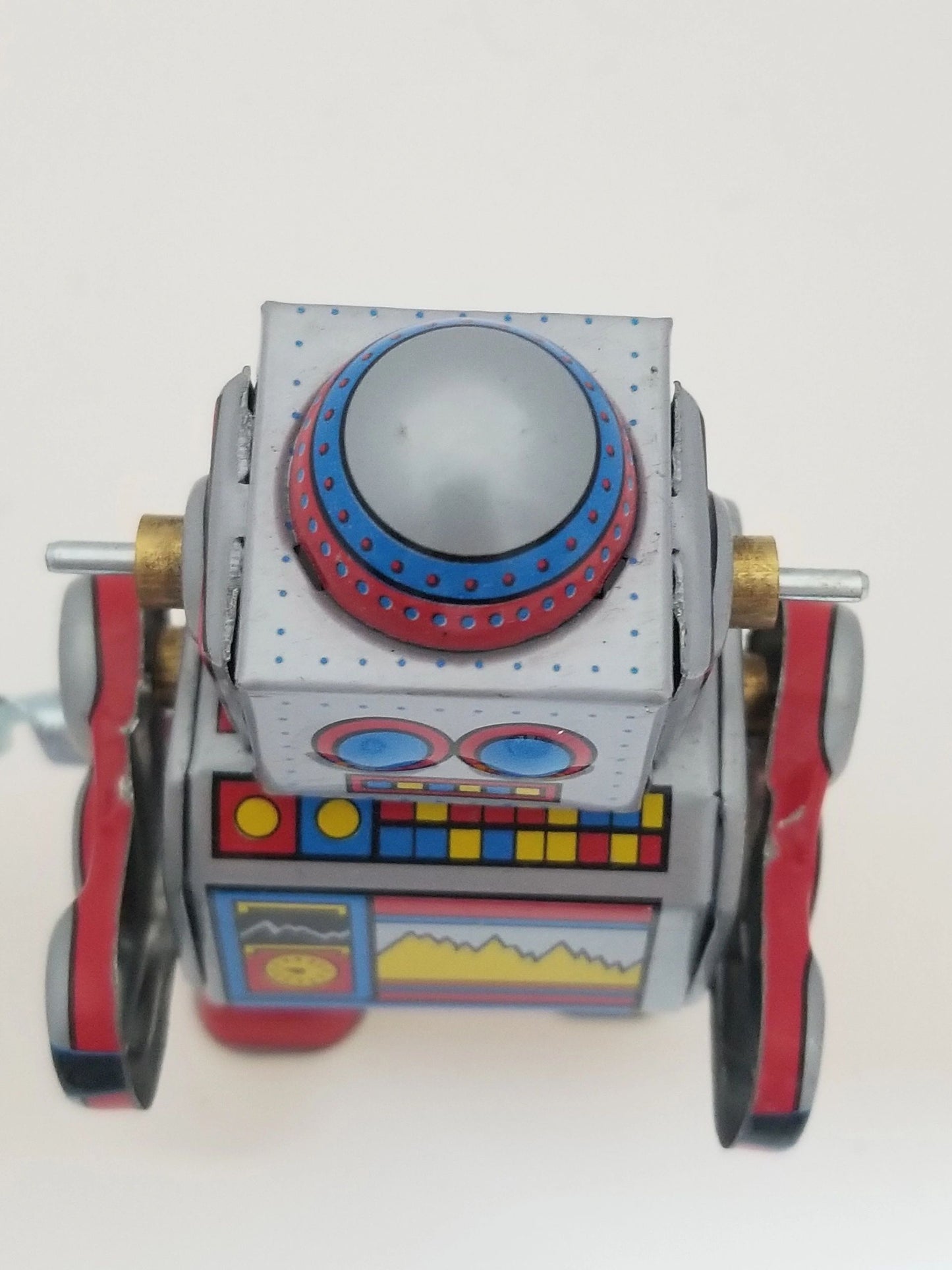 Tin Walking Robot Wind-up Collector's Toy