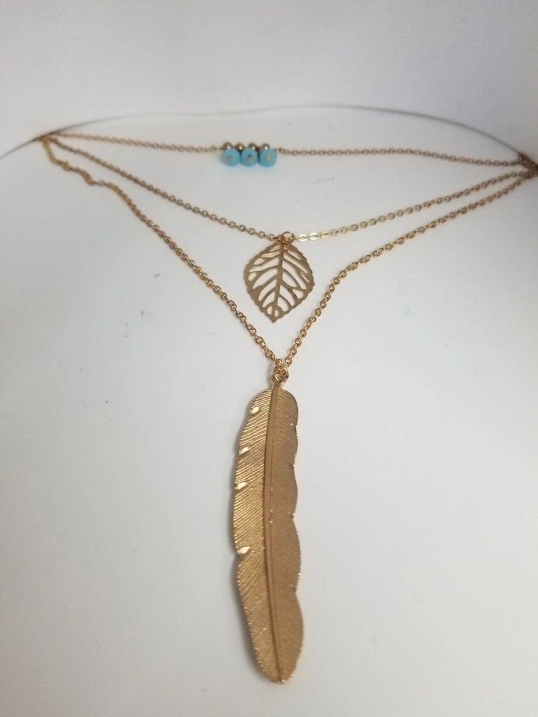 Leaf And Feather Gilded Alloy Pendants Necklace