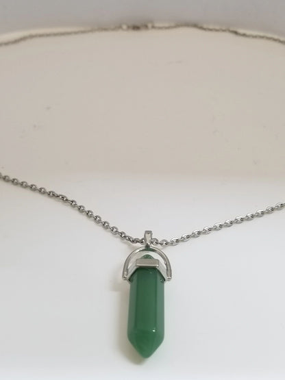 Cut Stone Pendant Necklace Green