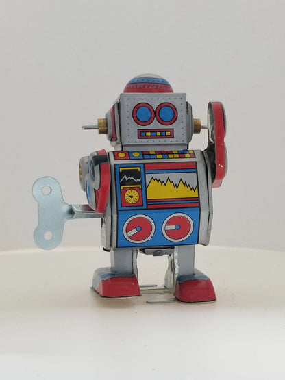 Tin Walking Robot Wind-up Collector's Toy