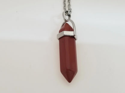 Cut Stone Pendant Necklace Red