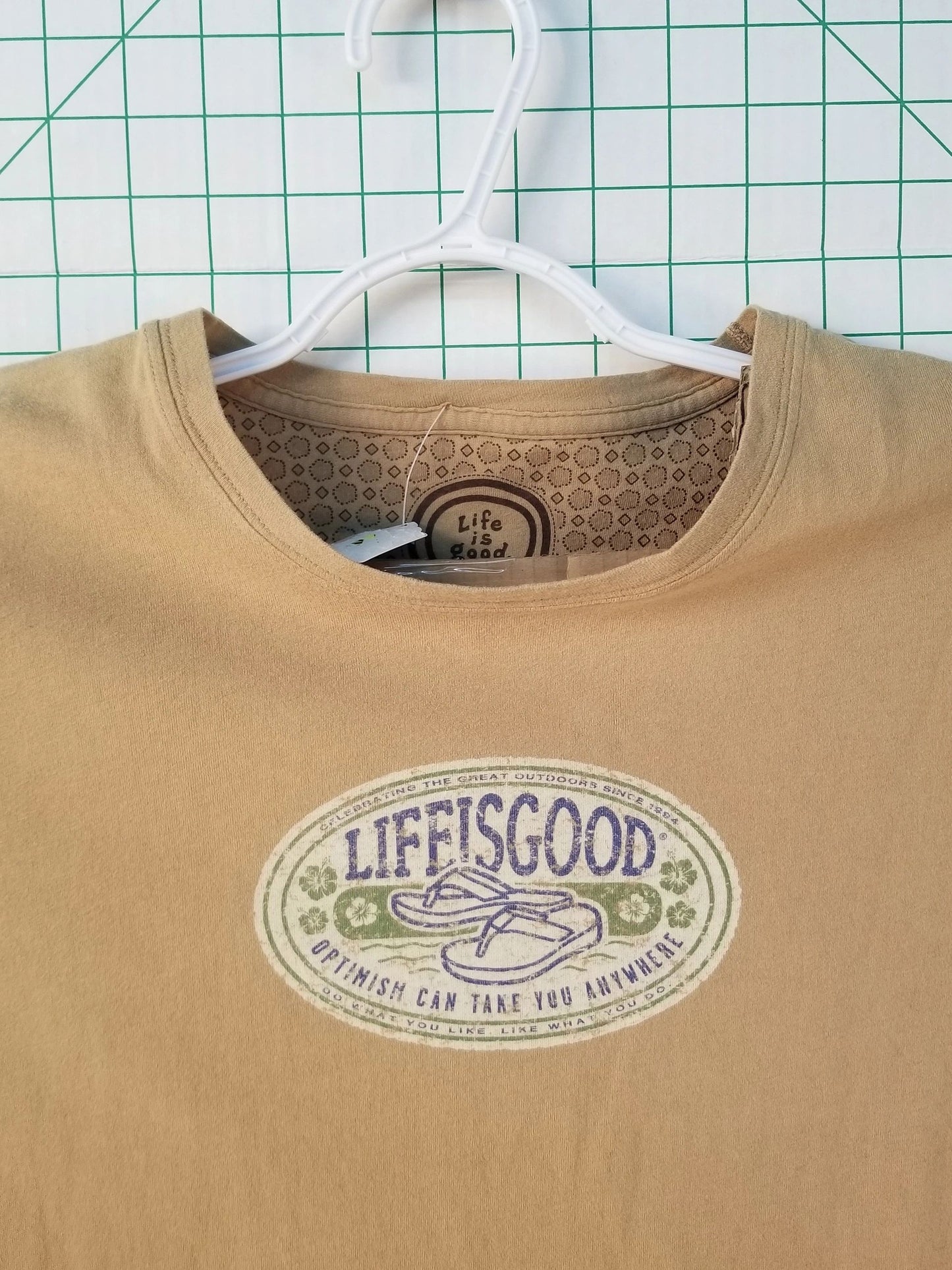 Life Is Good Short Sleeve Graphic Tee M