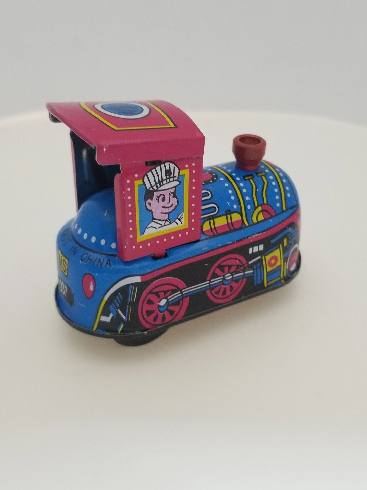 Tin Train Wind-up Collector's Toy