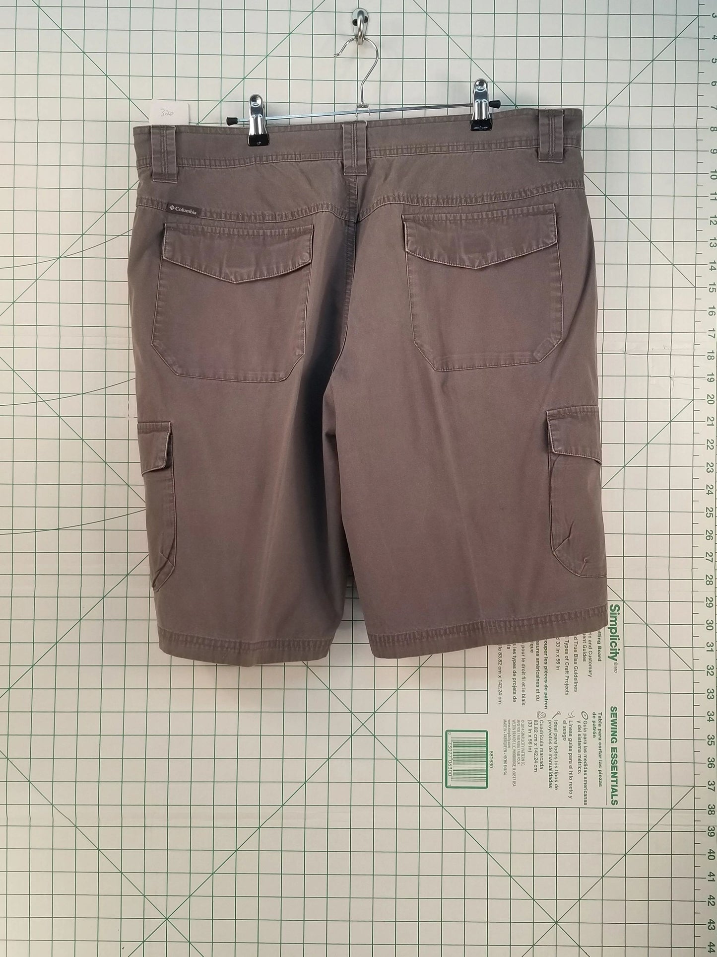 Columbia Grey Cargo Shorts