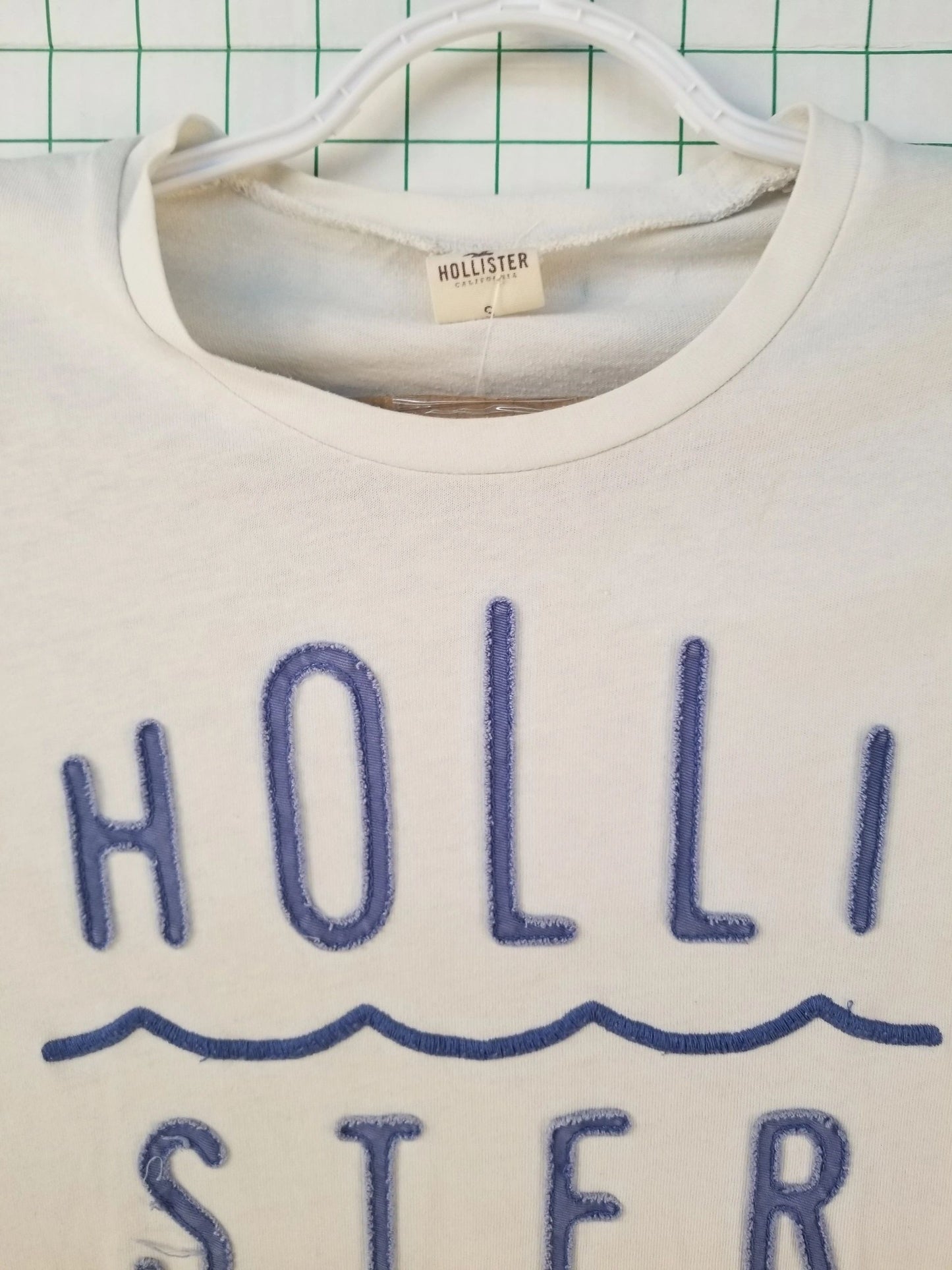 White Hollister Tee Small